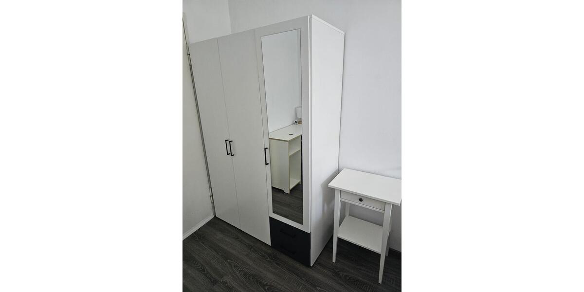 Wohnen auf Zeit Köln Mülheim - 1 Zimmer, 15 m&sup2;, 590&euro; | Angebot:26656270