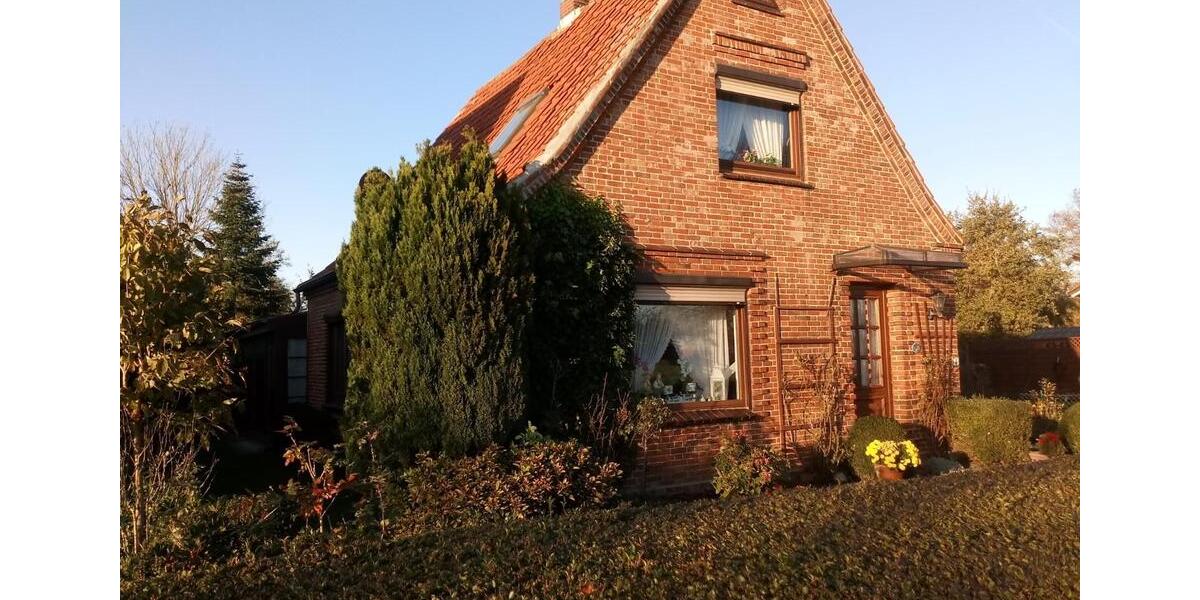 Dachgeschoßwohnung Wesselburen - 3 Zimmer, 70 m&sup2;, 820&euro; | Angebot:26023632