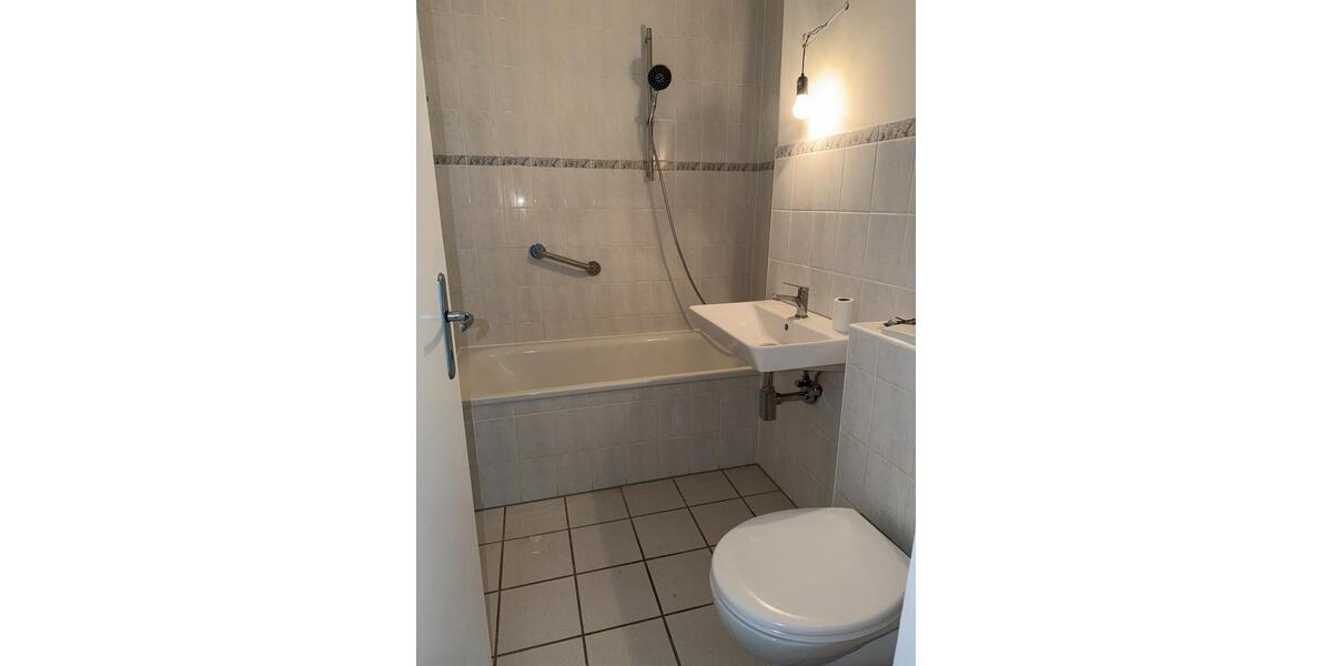 Etagenwohnung Erkrath - 3 Zimmer, 78 m&sup2;, 1.100&euro; | Angebot:26552496