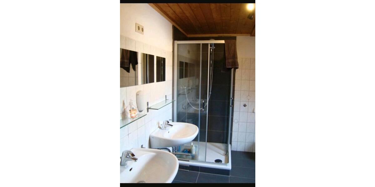 Wohnen auf Zeit Netphen - 2 Zimmer, 15 m&sup2;, 350&euro; | Angebot:26564588