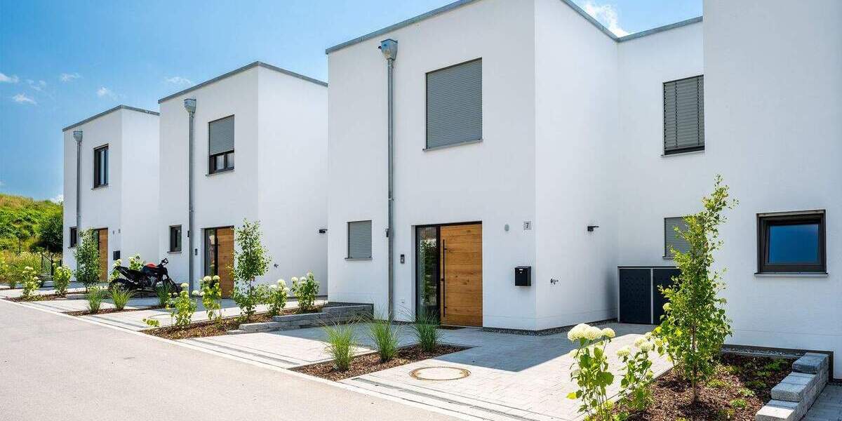 - Exklusives & hochwertiges Reiheneckhaus mit Privatgarten - KFW 40 EE 4 zimmer