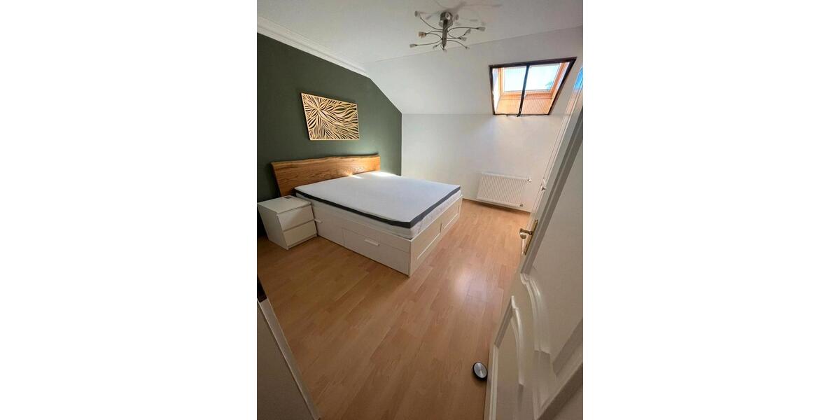 Etagenwohnung Eiselfing - 4 Zimmer, 112 m&sup2;, 1.410&euro; | Angebot:25224632