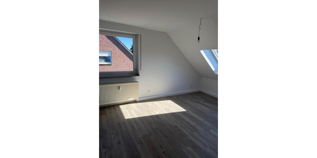 Dachgeschoßwohnung Warendorf - 3 Zimmer, 83 m&sup2;, 685&euro; | Angebot:26032975
