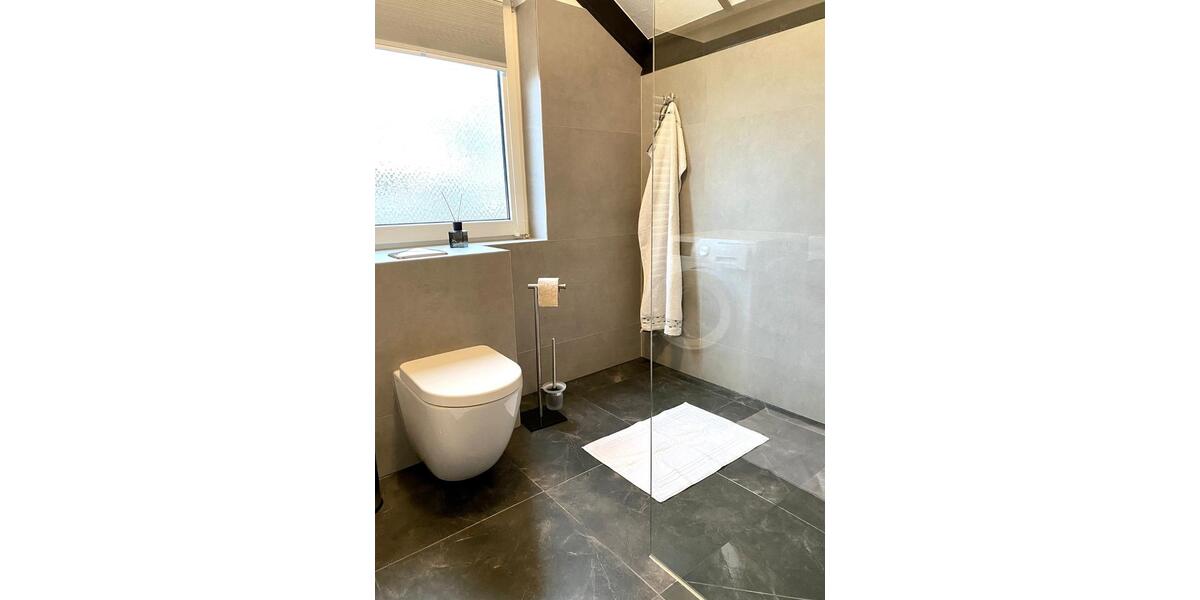 Wohnen auf Zeit Neuss Erfttal - 2 Zimmer, 52 m&sup2;, 1.390&euro; | Angebot:24379866