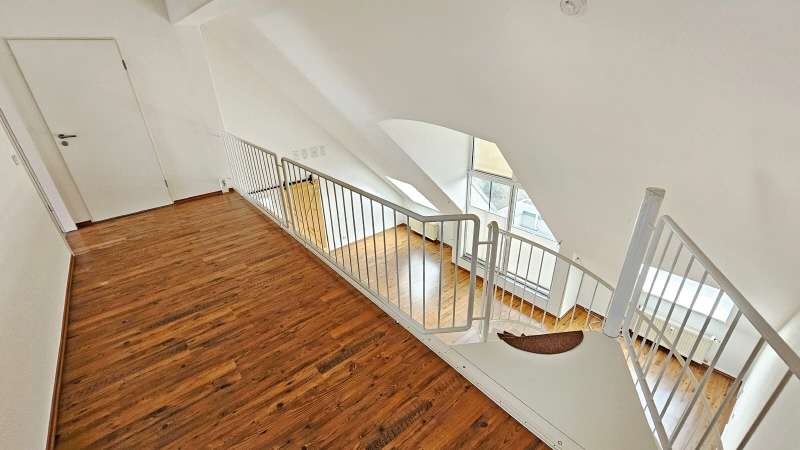 Etagenwohnung Riesa Neuweida - 3 Zimmer, 94 m&sup2;, 690&euro; | Angebot:25591042