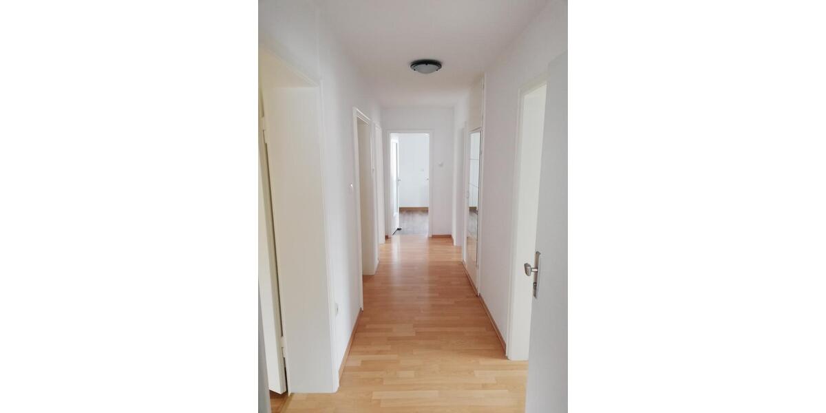 Etagenwohnung Arnstorf - 3 Zimmer, 90 m&sup2;, 650&euro; | Angebot:25327234