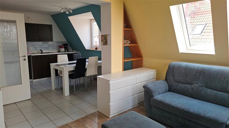 Schöne möbiliertew 3-Raum- Maisonetten Dachgeschosswohnung in guter Lage 3 zimmer