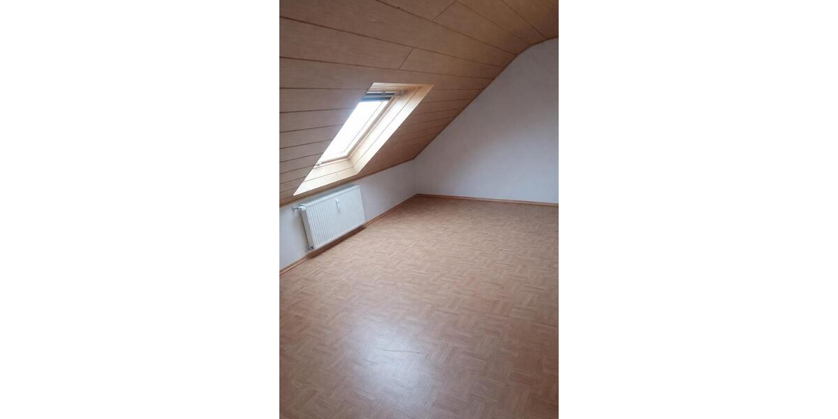 Wohnen auf Zeit Laupheim - 3.5 Zimmer, 96 m&sup2;, 470&euro; | Angebot:25782894