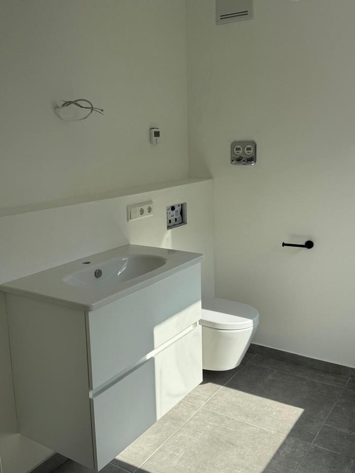 Erstbezug 2,5 Zimmerwohnung mit Einbauküche