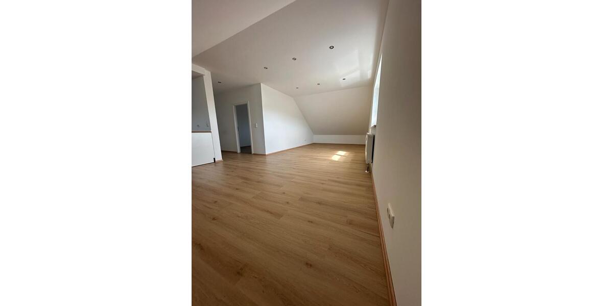 Dachgeschoßwohnung Fulda Aschenberg - 1 Zimmer, 63 m&sup2;, 730&euro; | Angebot:26533075