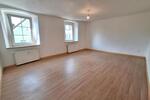 Etagenwohnung Neustadt an der Waldnaab - 5 Zimmer, 110 m&sup2;, 1.200&euro; | Angebot:26253658