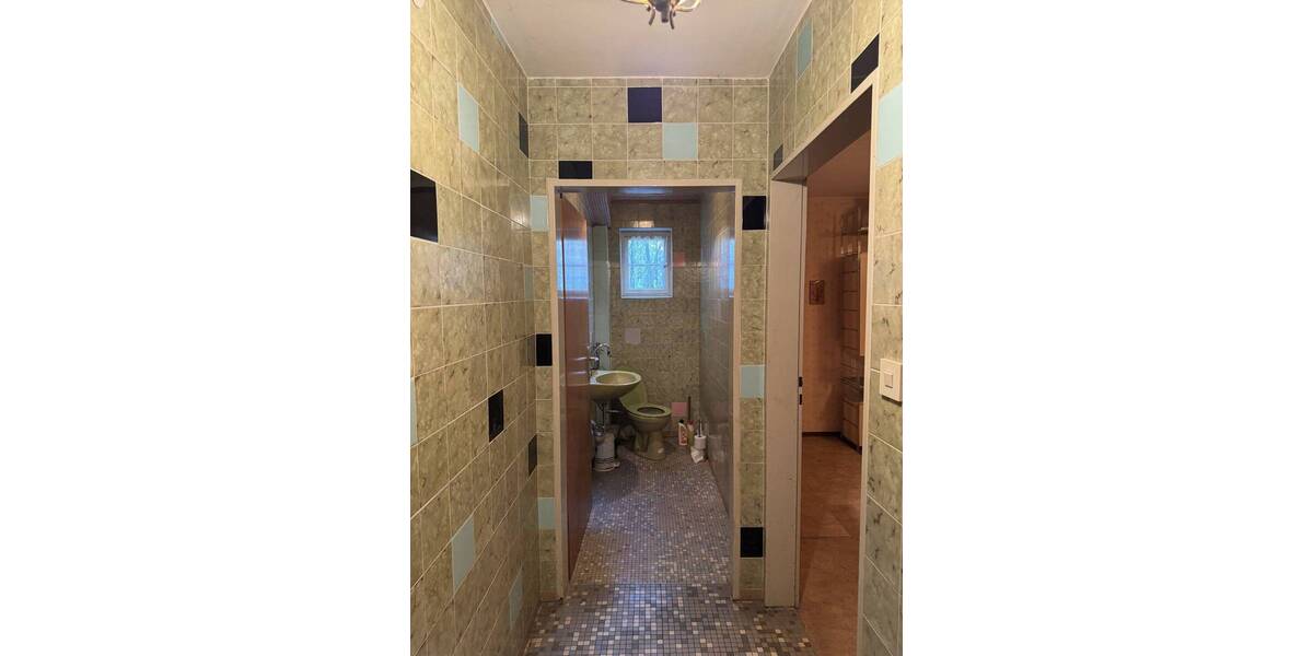 Einfamilienhaus Weisendorf / Oberlindach Oberlindach - 9 Zimmer, 205 m&sup2;, 1.595&euro; | Angebot:25672959