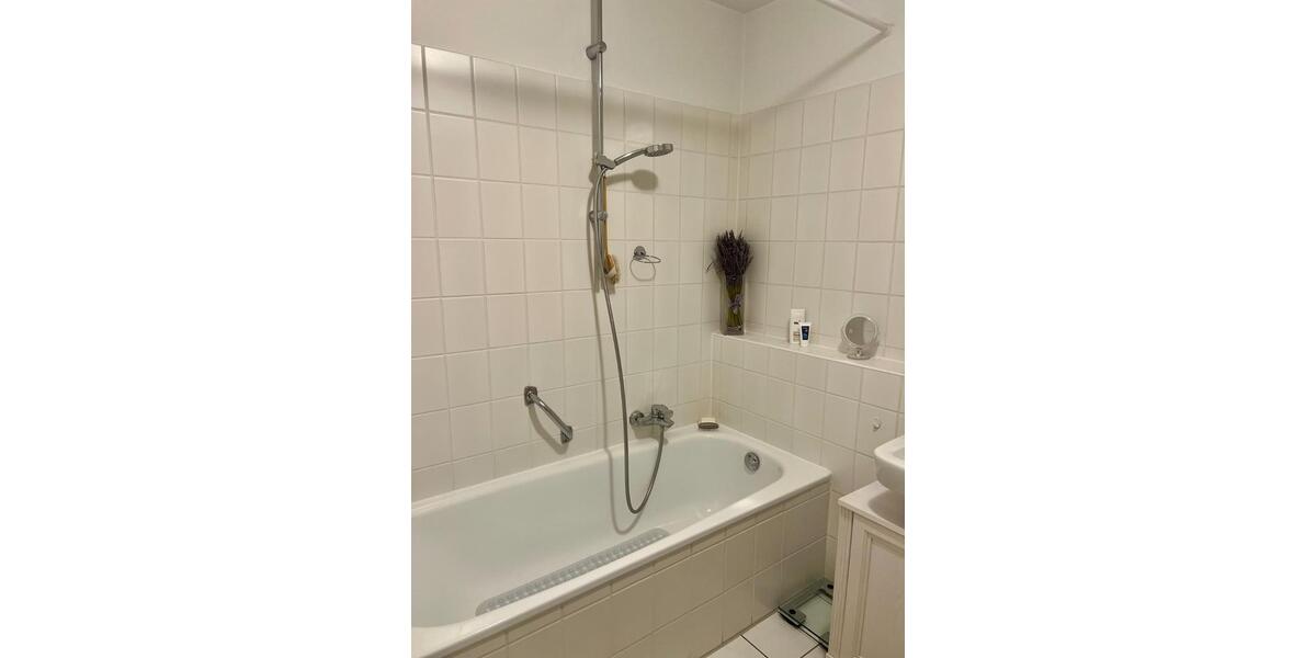 Etagenwohnung Rastede - 2 Zimmer, 74 m&sup2;, 880&euro; | Angebot:25415066