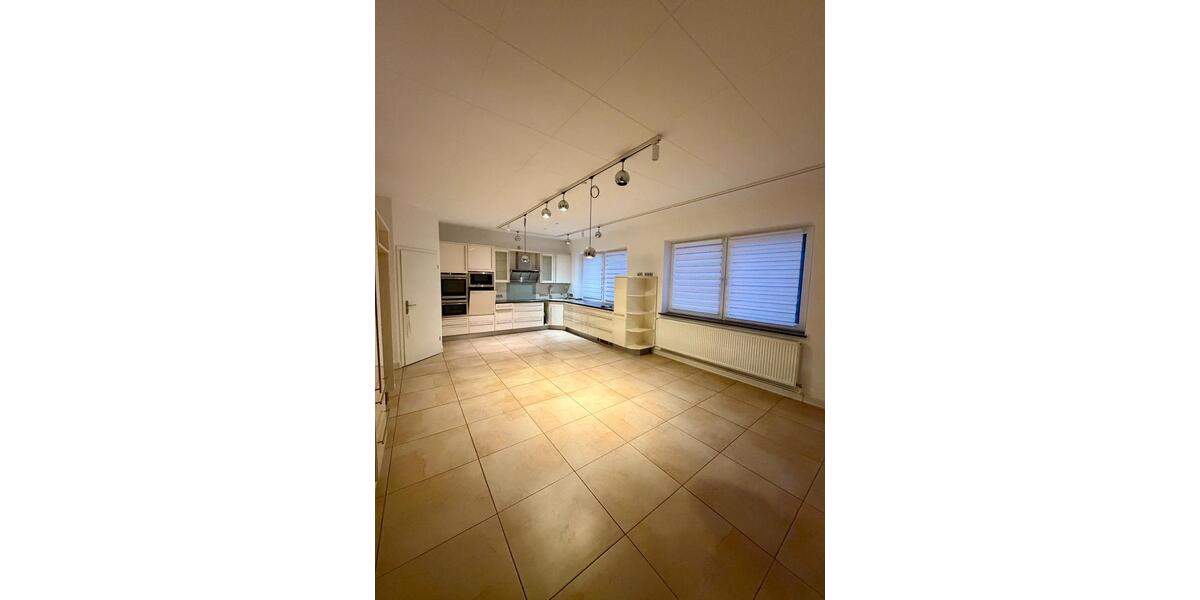 Bauernhaus, Landhaus Wittingen - 10 Zimmer, 350 m&sup2;, 2.500&euro; | Angebot:24846689