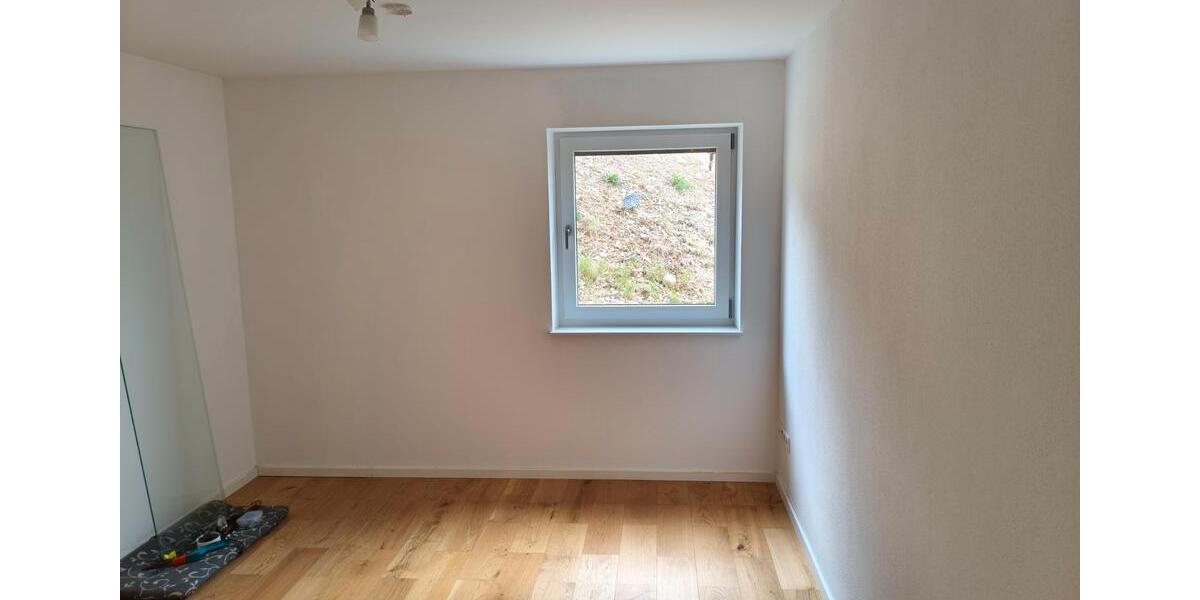 Maisonettenwohnung Rechtmehring - 5 Zimmer, 143 m&sup2;, 1.700&euro; | Angebot:26083651