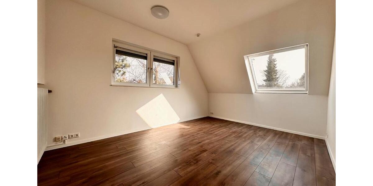 Maisonettenwohnung Zetel - 5.5 Zimmer, 170 m&sup2;, 1.200&euro; | Angebot:25979487