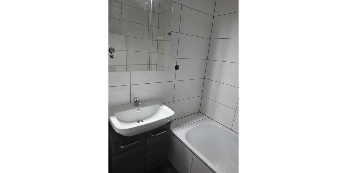Etagenwohnung Mettlach - 3 Zimmer, 72 m&sup2;, 740&euro; | Angebot:26021093