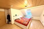 Dachgeschoßwohnung Duisburg - 3 Zimmer, 70 m&sup2;, 900&euro; | Angebot:26546138