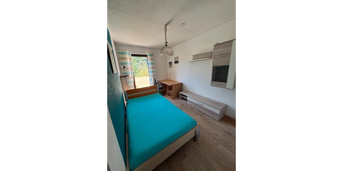 Wohnen auf Zeit Kronach - 1 Zimmer, 15 m&sup2;, 300&euro; | Angebot:26613326