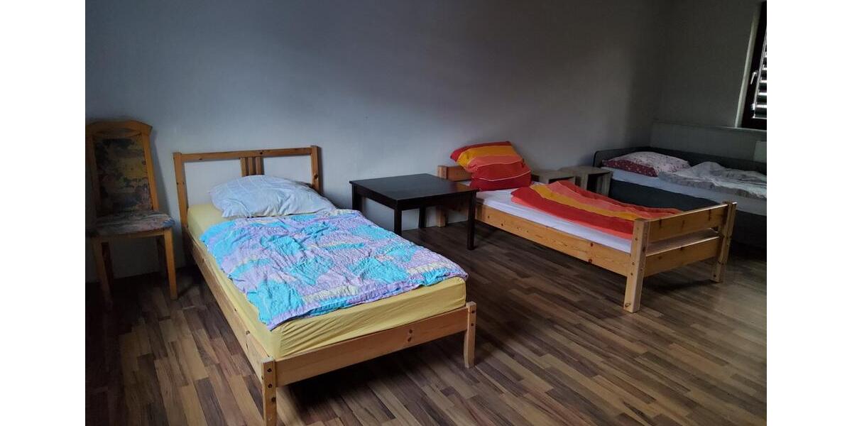 Wohnen auf Zeit Hadamar - 9 Zimmer, 140 m&sup2;, 18&euro; | Angebot:15849021