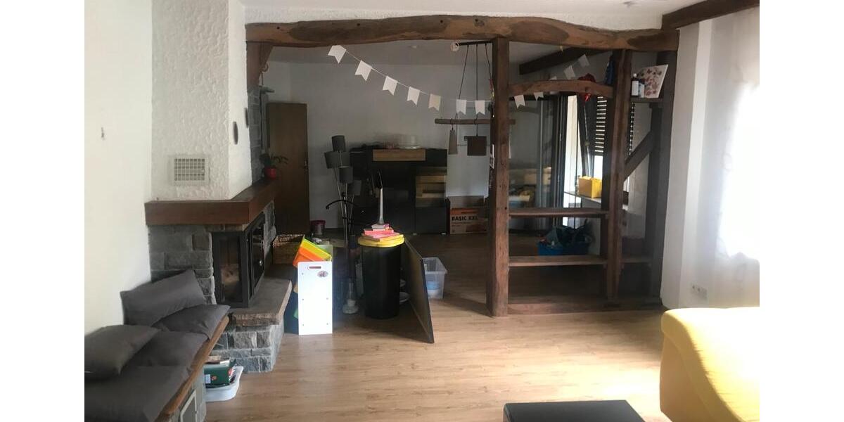 Etagenwohnung Osann-Monzel Monzel - 7 Zimmer, 180 m&sup2;, 1.350&euro; | Angebot:25973237
