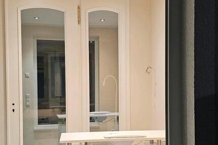 Tischmiete für Nageldesignerin zimmer