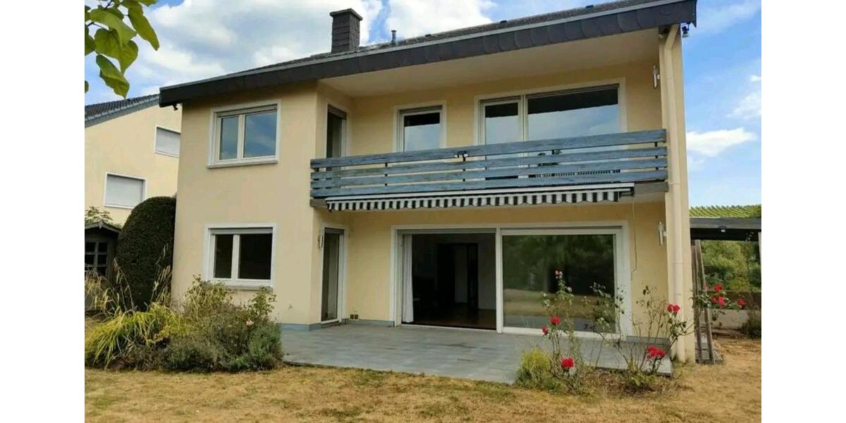 Köln Merheim 2 Familienhaus 3 Zimmerwohnung. 3 zimmer