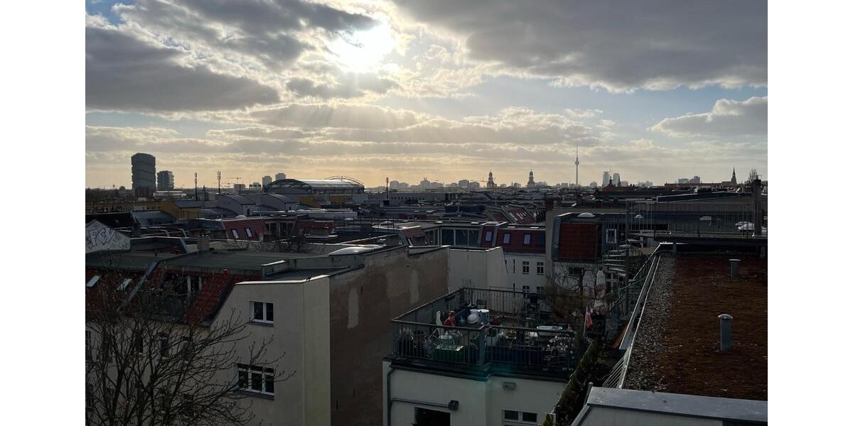 Dachgeschoßwohnung Berlin Friedrichshain-Kreuzberg - 2 Zimmer, 108 m&sup2;, 2.400&euro; | Angebot:26635070