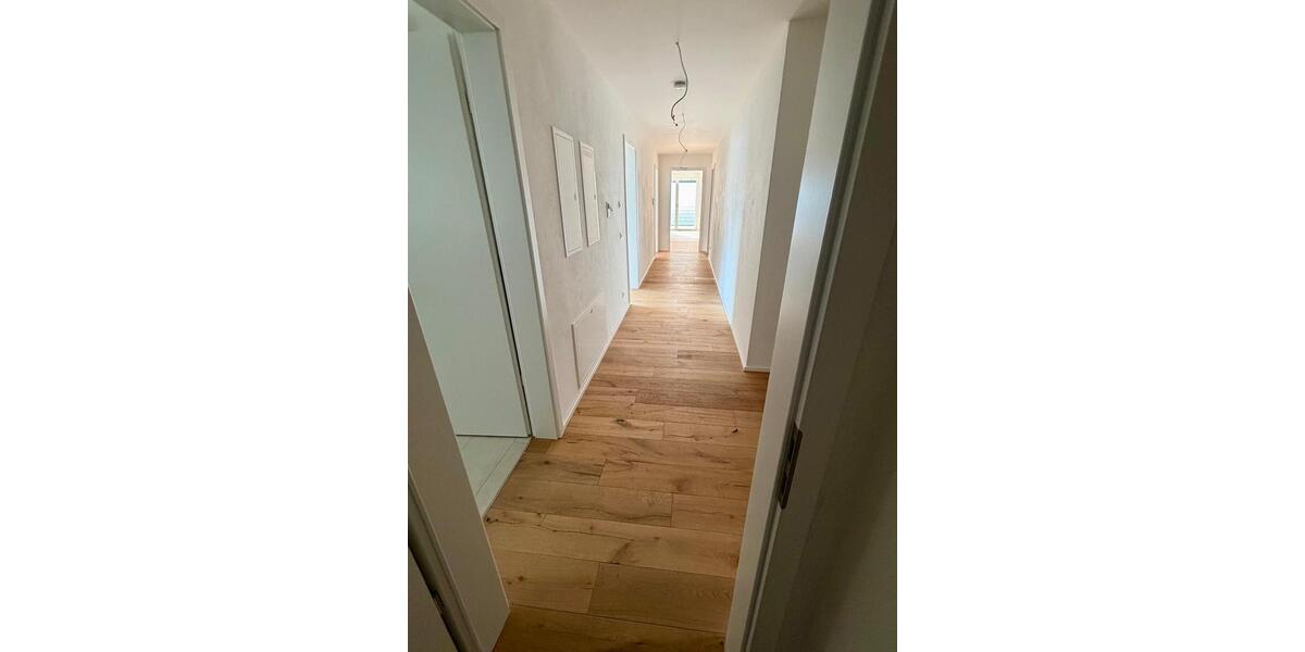 Etagenwohnung Vilsbiburg - 3.5 Zimmer, 104 m&sup2;, 1.120&euro; | Angebot:26000062