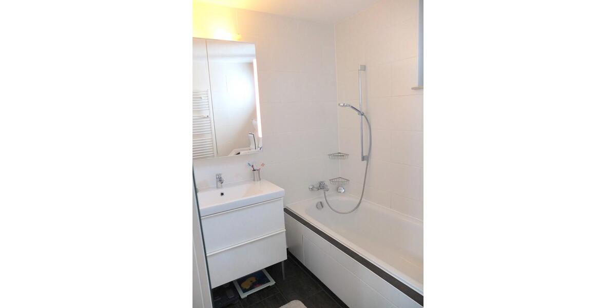 Etagenwohnung Ludwigshafen am Rhein - 4 Zimmer, 100 m&sup2;, 1.250&euro; | Angebot:26638280