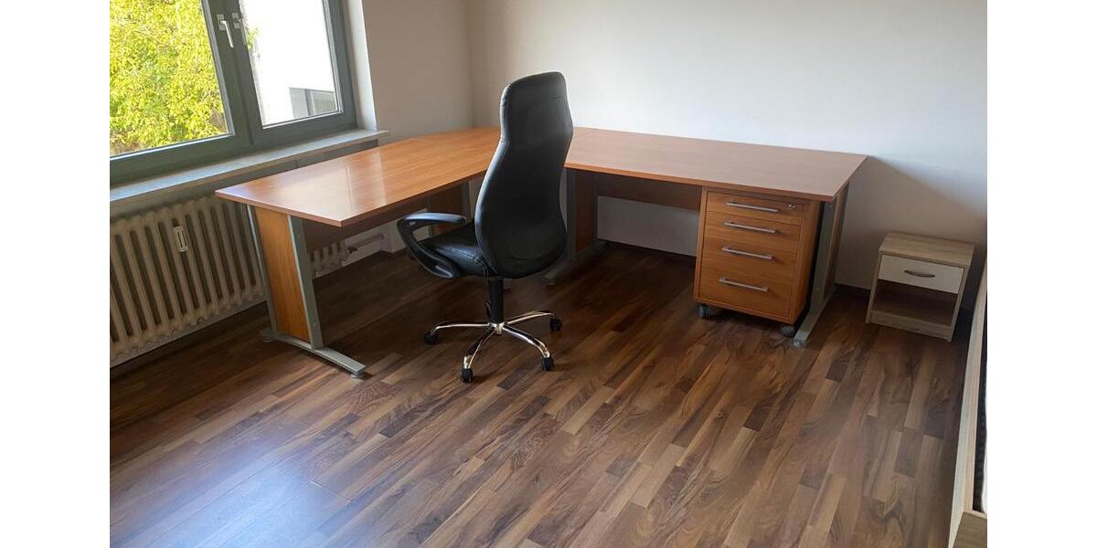 WG ZIMMER FRIEDRICHSHAFEN 4 ER STUDENTEN APRIL- SEPTEMBER 1 zimmer