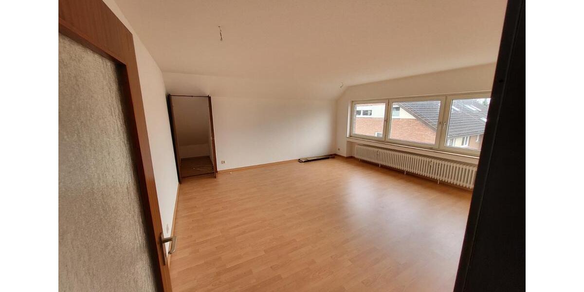 Dachgeschoßwohnung Euskirchen Dom-Esch - 2 Zimmer, 71 m&sup2;, 750&euro; | Angebot:24982474