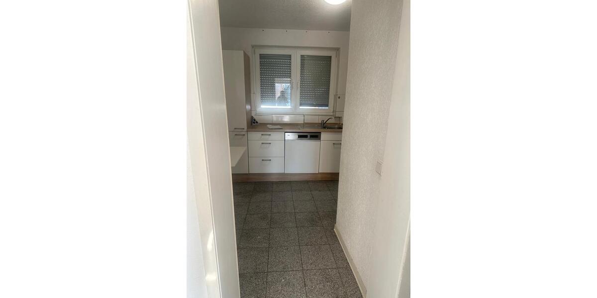 Etagenwohnung Göppingen - 3 Zimmer, 97 m&sup2;, 1.100&euro; | Angebot:24506821