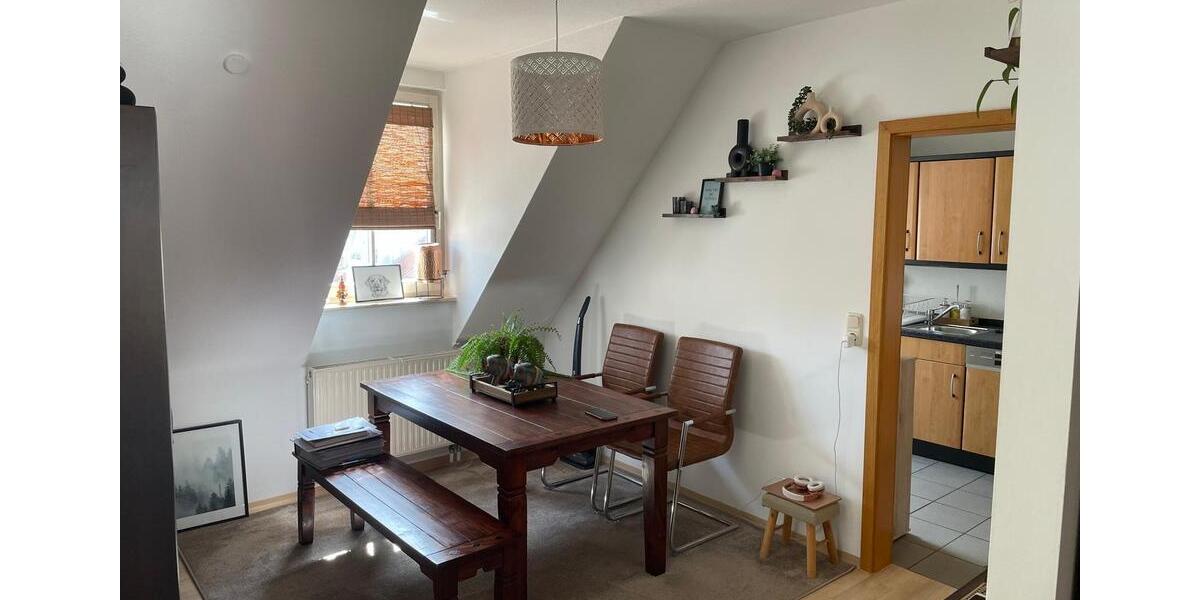 Dachgeschoßwohnung Bad Neustadt an der Saale - 2.5 Zimmer, 70 m&sup2;, 895&euro; | Angebot:26632556