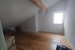 Dachgeschoßwohnung Eislingen (Fils) - 3 Zimmer, 100 m&sup2;, 1.000&euro; | Angebot:26167382