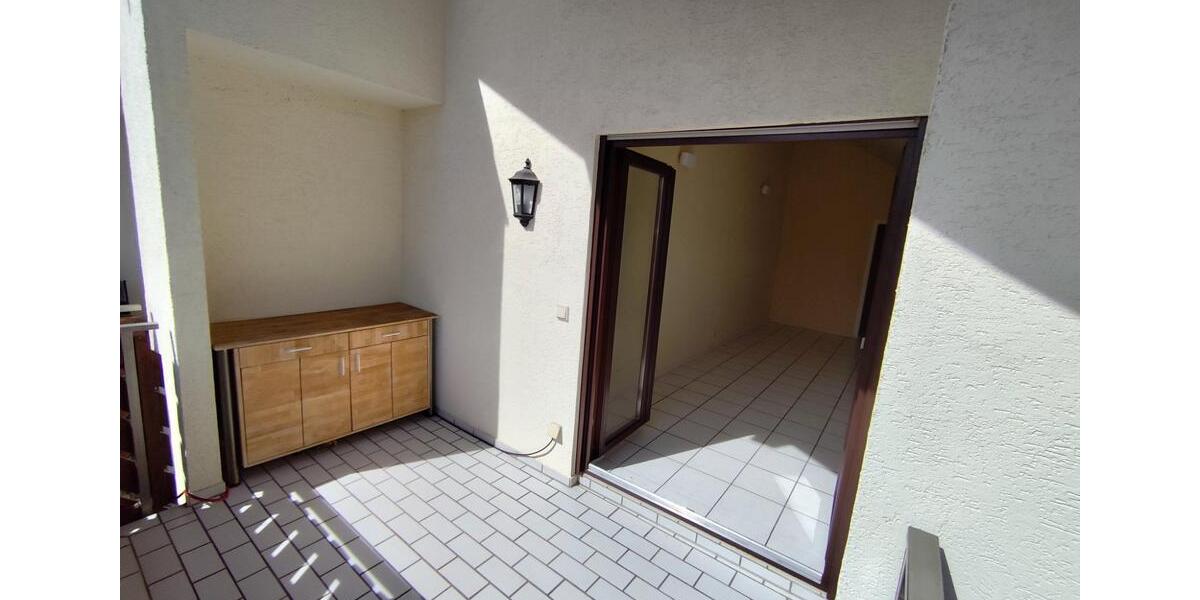 Dachgeschoßwohnung Neuenbürg - 3.5 Zimmer, 85 m&sup2;, 1.230&euro; | Angebot:26050720