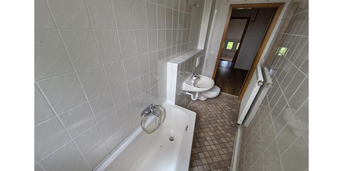 Etagenwohnung Annaberg-Buchholz Buchholz - 3 Zimmer, 69 m&sup2;, 490&euro; | Angebot:24976800