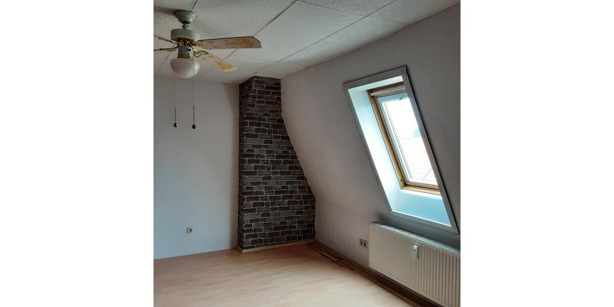 Dachgeschoßwohnung Nienburg (Saale) - 3 Zimmer, 89 m&sup2;, 590&euro; | Angebot:26325715