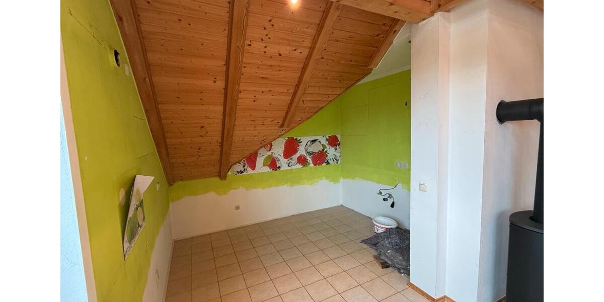 Dachgeschoßwohnung Wernberg-Köblitz Köblitz - 3 Zimmer, 127 m&sup2;, 980&euro; | Angebot:26049406