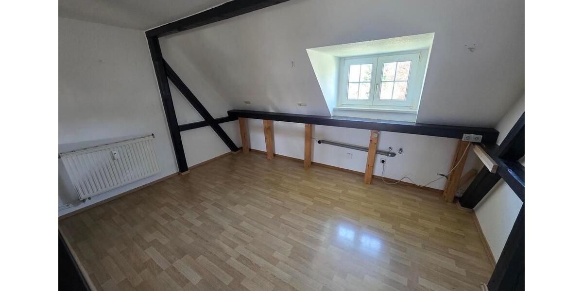 Etagenwohnung Glauchau - 3 Zimmer, 65 m&sup2;, 388&euro; | Angebot:26635756