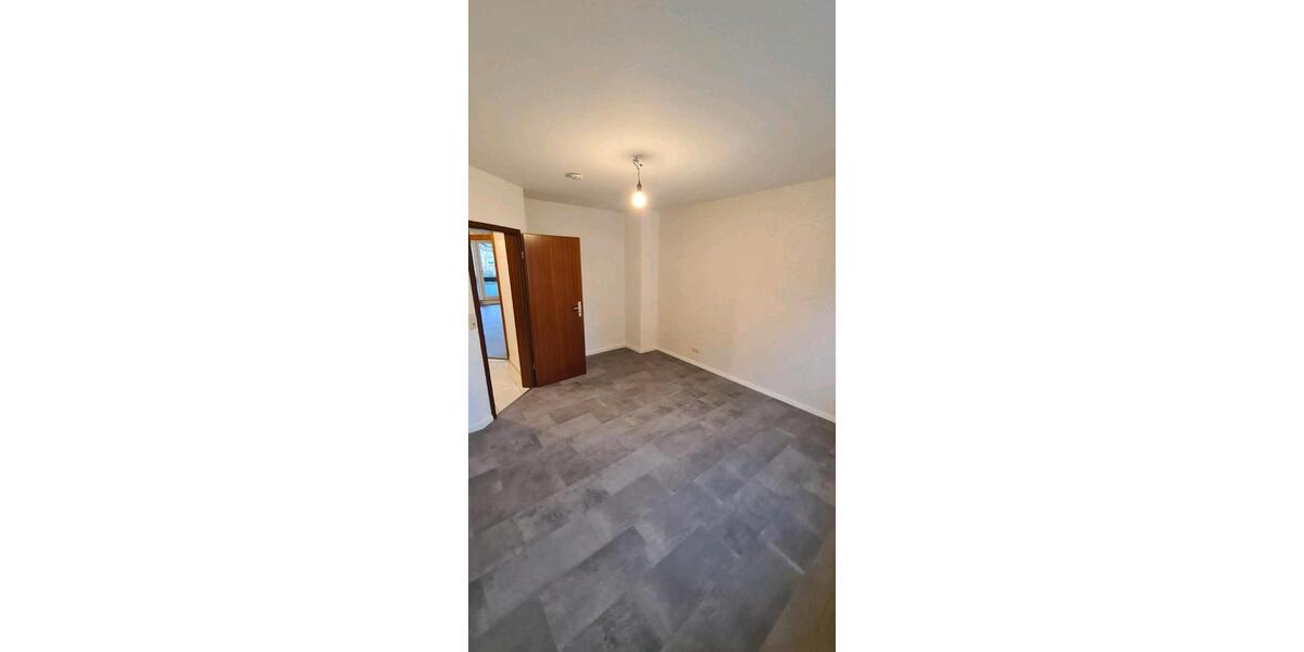 Etagenwohnung Sehnde - 2 Zimmer, 65 m&sup2;, 750&euro; | Angebot:24866418