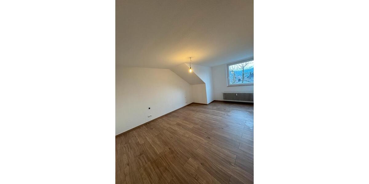Dachgeschoßwohnung Hagen Hagen-Mitte - 2 Zimmer, 64 m&sup2;, 710&euro; | Angebot:26563632