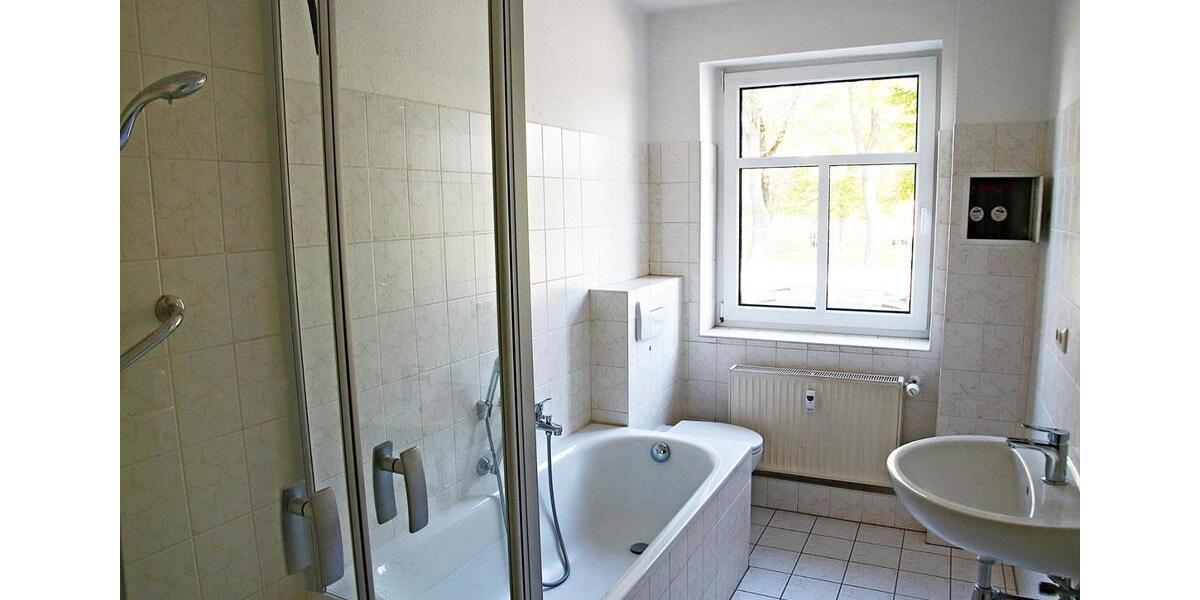 Erdgeschoßwohnung Neukieritzsch - 3 Zimmer, 67 m&sup2;, 370&euro; | Angebot:26632850