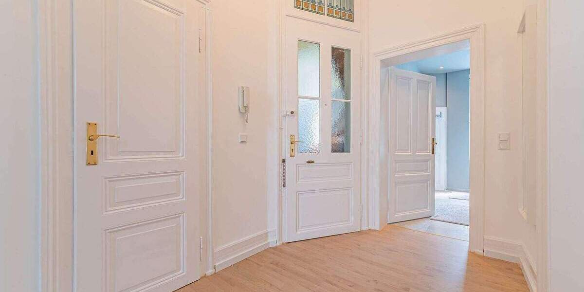 Etagenwohnung Frankfurt am Main Westend-Süd - 2 Zimmer, 67 m&sup2;, 2.460&euro; | Angebot:25968507