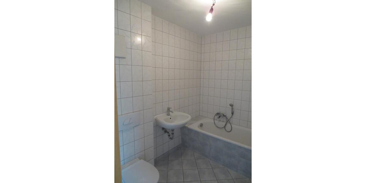 Erdgeschoßwohnung Freiberg - 2 Zimmer, 61 m&sup2;, 460&euro; | Angebot:26697000