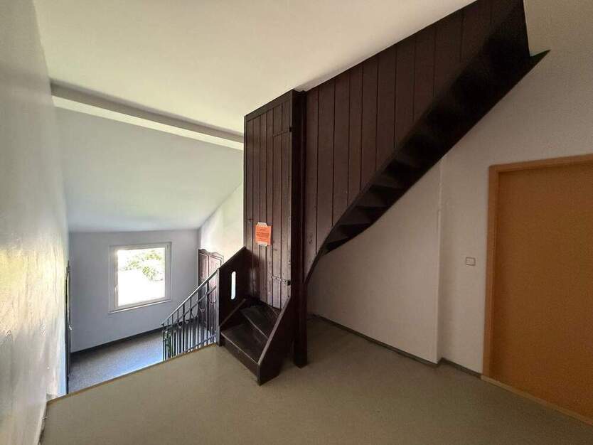 Wohnen im Dachgeschoss - 3 Zimmer- EBK - zwei Bäder