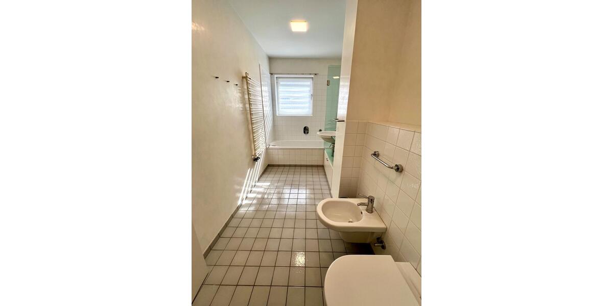 Erdgeschoßwohnung Lübbecke - 4 Zimmer, 105 m&sup2;, 980&euro; | Angebot:26300613