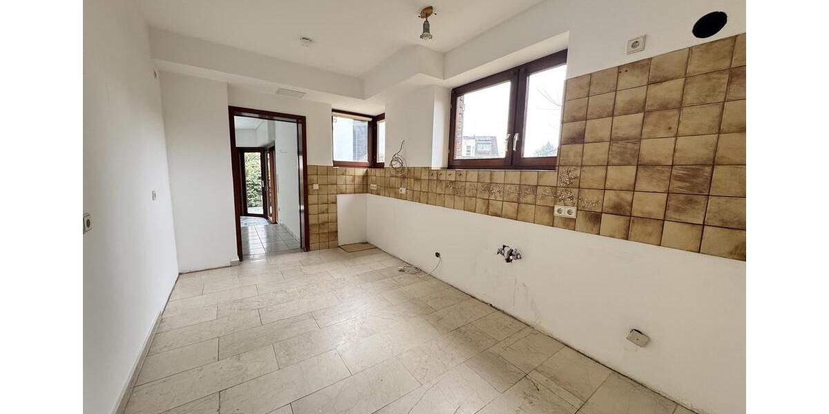 Erdgeschoßwohnung Bergisch Gladbach Paffrath - 4 Zimmer, 109 m&sup2;, 1.450&euro; | Angebot:25271153