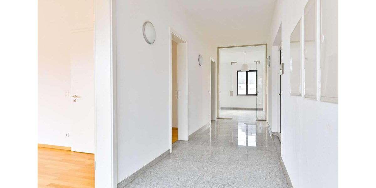 Einfamilienhaus Chemnitz - 4 Zimmer, 165 m&sup2;, 1.450&euro; | Angebot:25806578