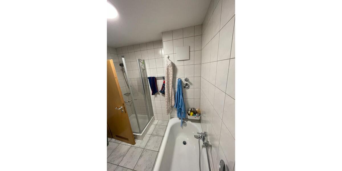 Dachgeschoßwohnung Rottenburg am Neckar - 3 Zimmer, 72 m&sup2;, 1.300&euro; | Angebot:24609257
